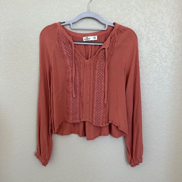 Hollister Women's Long Sleeve Top - Picture 1 of 4
